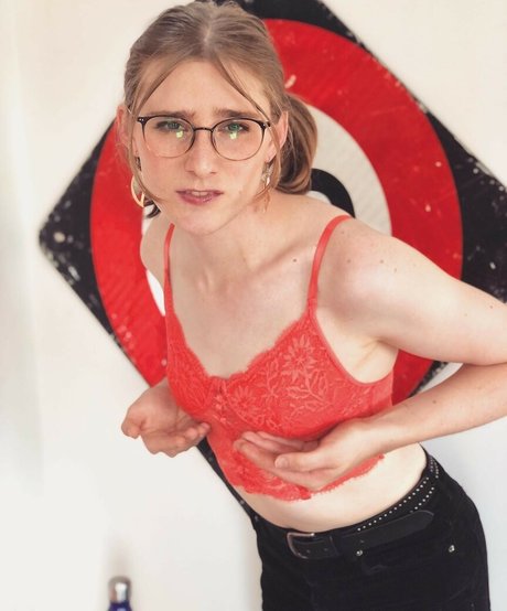 Alice In Wonder1and perfect star archive