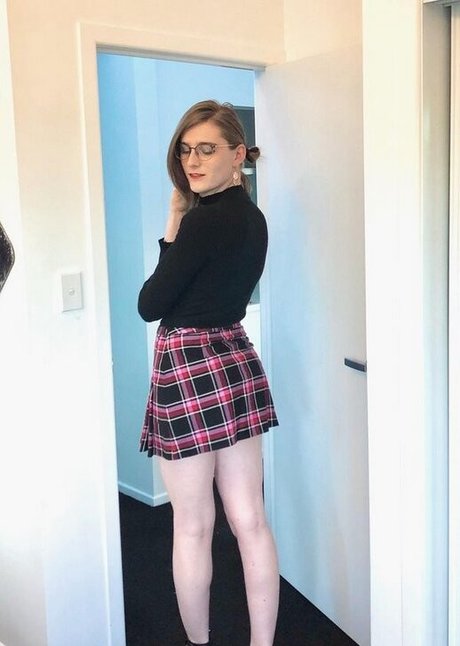 Alice In Wonder1and star xxx pictures