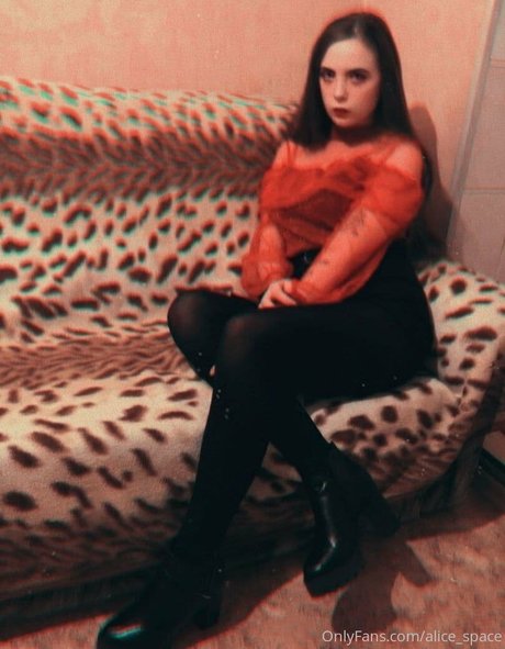 alice space pretty pornstar gallery