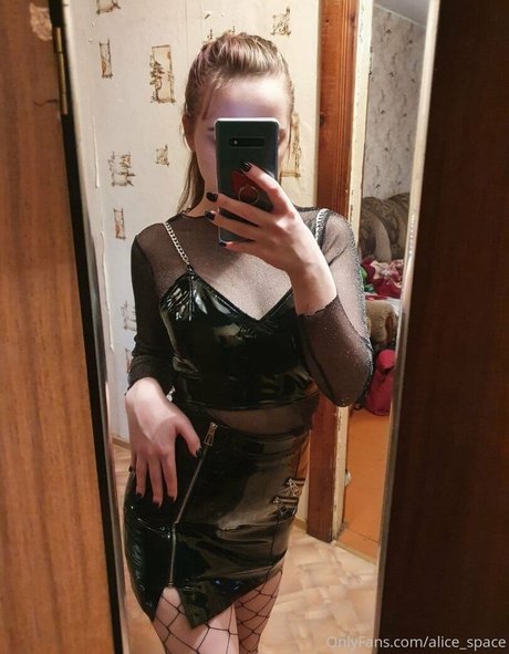 alice space erotic actress picture