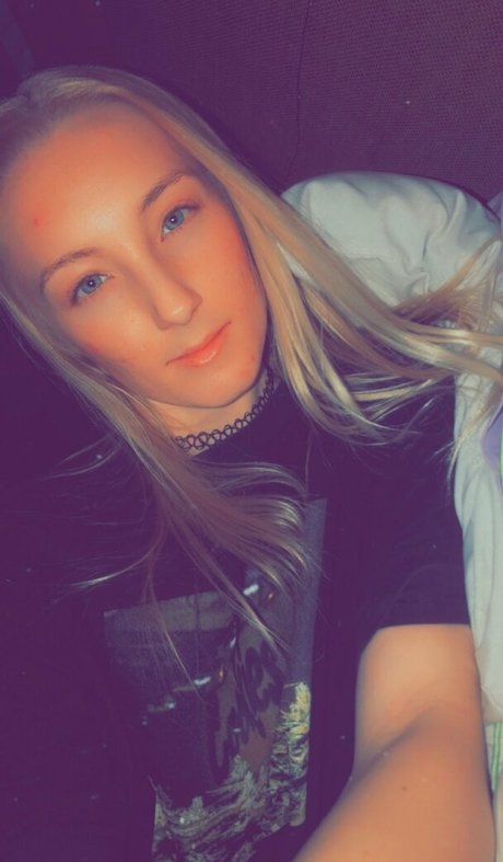 brittneysoles model hot pictures