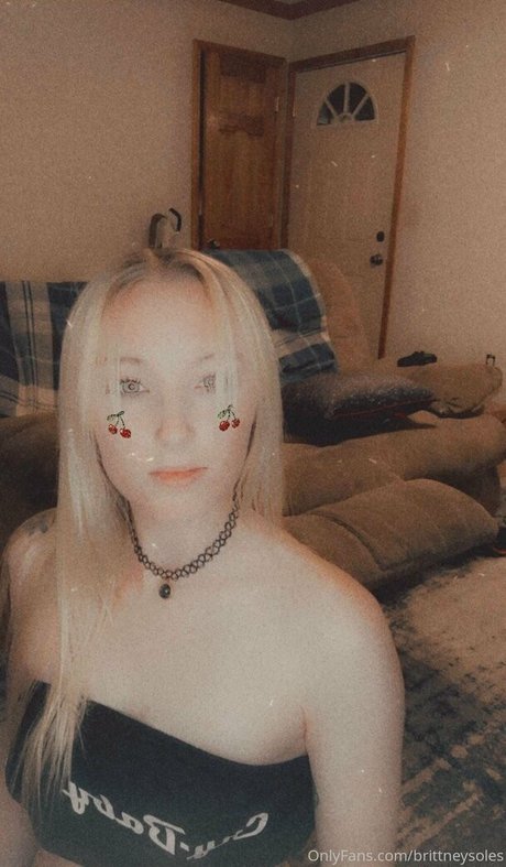 brittneysoles hd actress pic