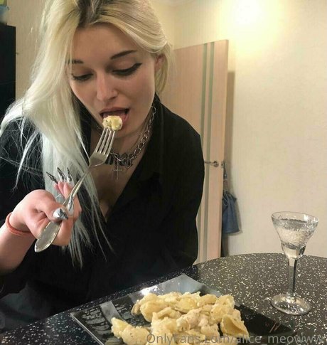 step sisss star xxx img