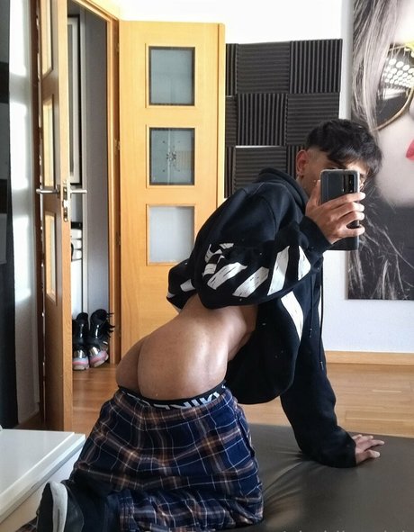 aladdintwink model art galleries