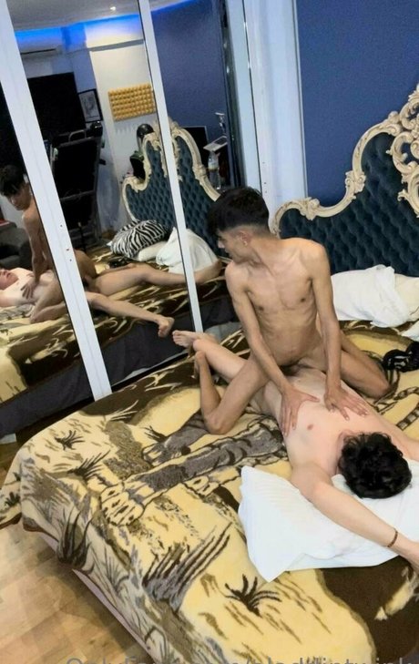 aladdintwink model pornographic pictures