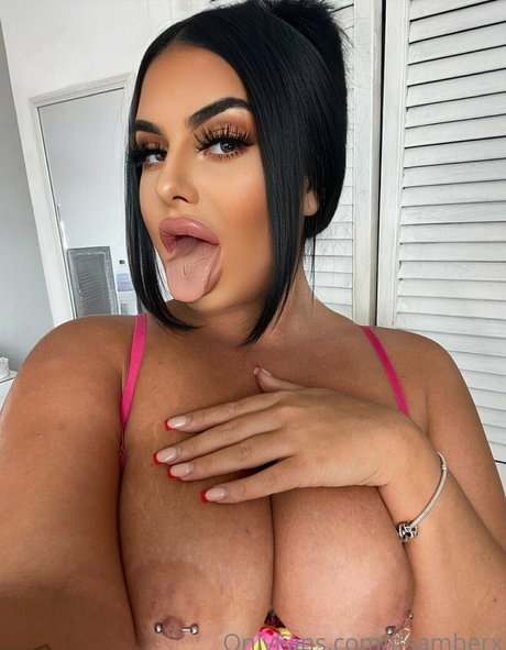 itsamberx beautiful model galleries