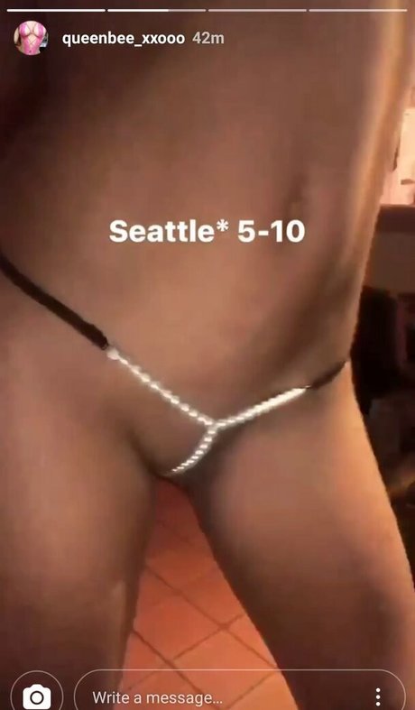 MoreSaige model adult gallery