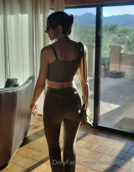 kutiekat123 naked actress pic