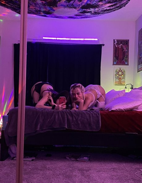 famous onlyfans adult photo