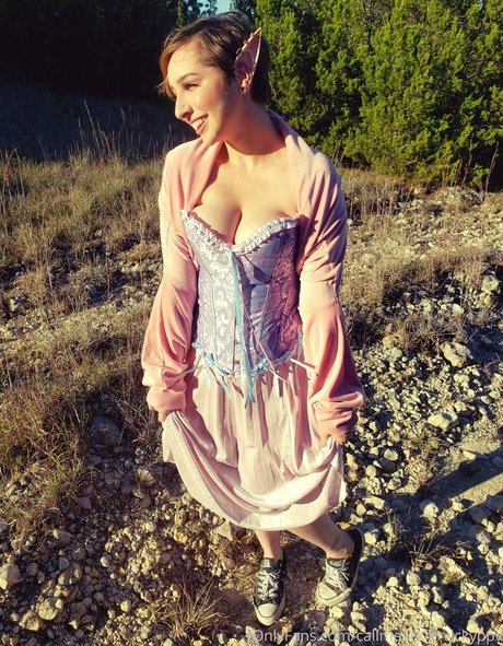 callme ickiervickyfree erotic star pics