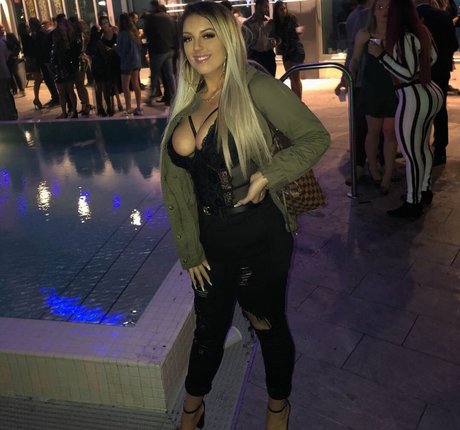 Rachel S art actress gallery