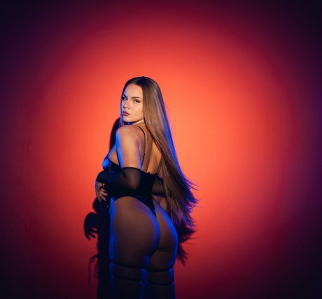 queendee113 xxx star image