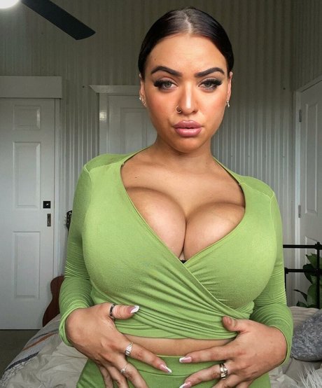 Elouise star free images