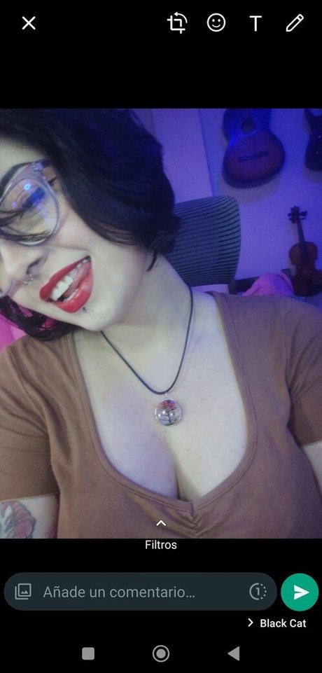 Vic Dagata pretty actress photo