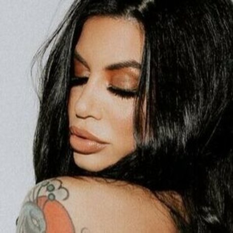 Succubushales naked model photos