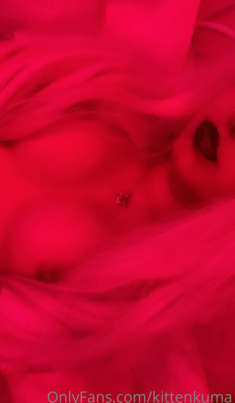 kittenkuma naked model photos