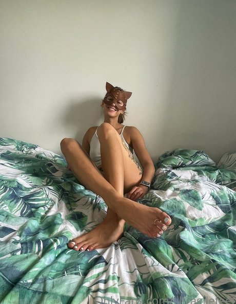 lilfragilefeet perfect model images