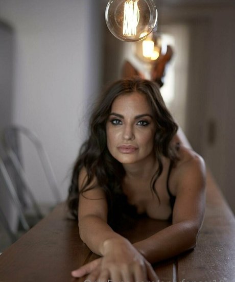 onlyfanss 100 art model images