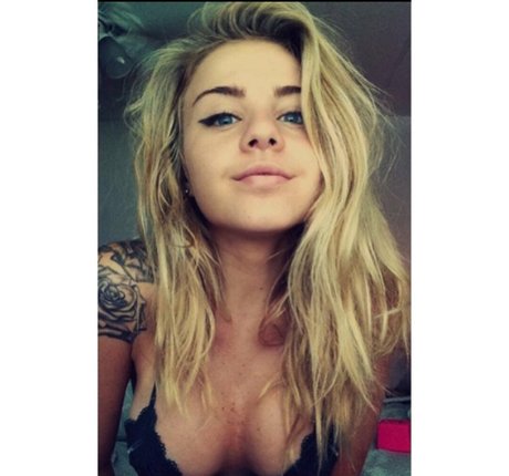 shannonc942 adult star photo