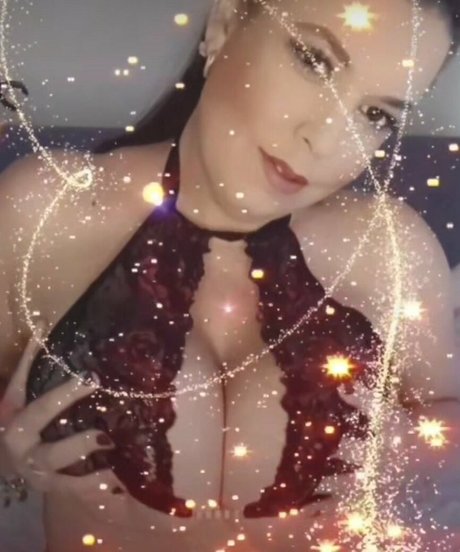 Maisie Lewis star sex img