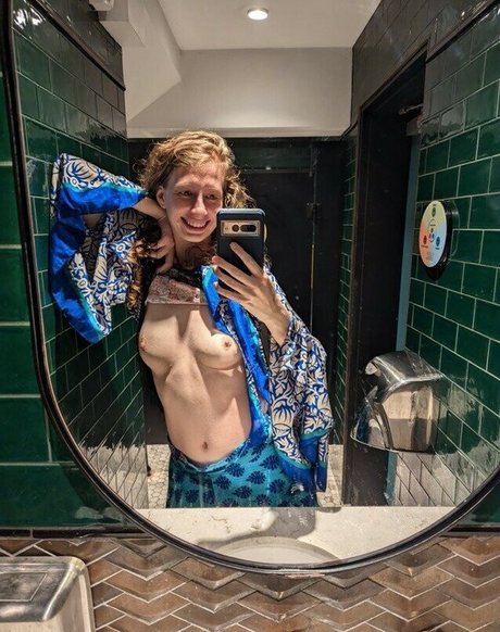 AliceAdventures high quality star photos