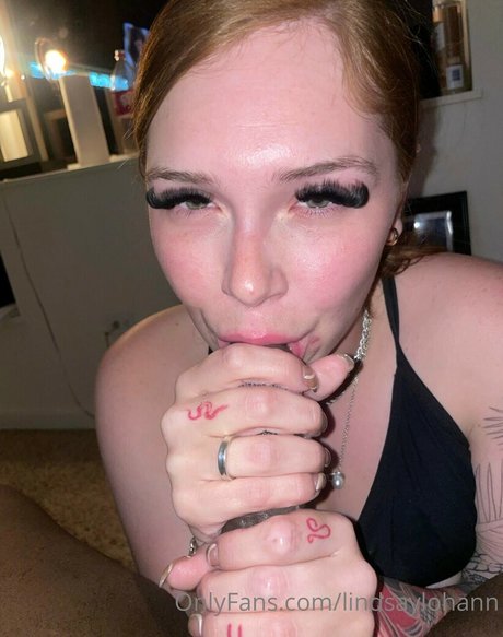 lindsaylohann star naked img