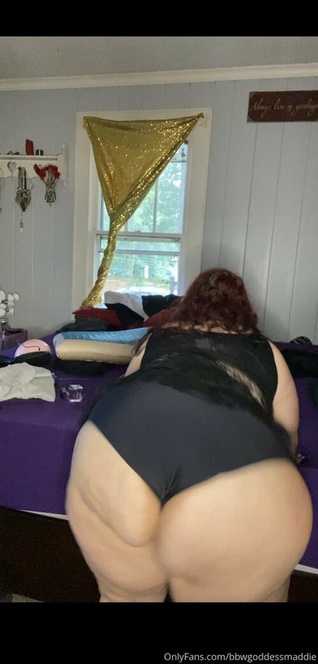 bbwgoddessmaddie star top photos