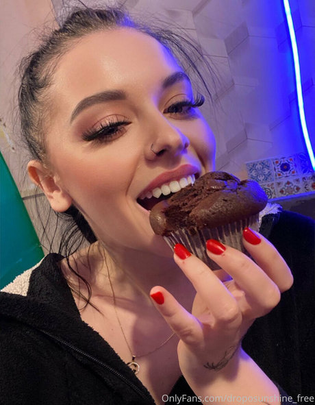 droposunshine free xxx pornstar archive