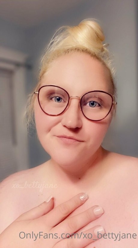 xo bettyjane star nude img
