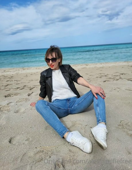 alessiaelfiefree model pornographic galleries