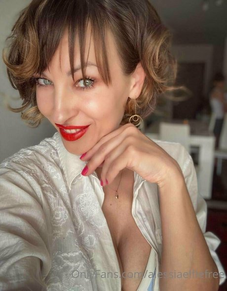 alessiaelfiefree nude pornstar images