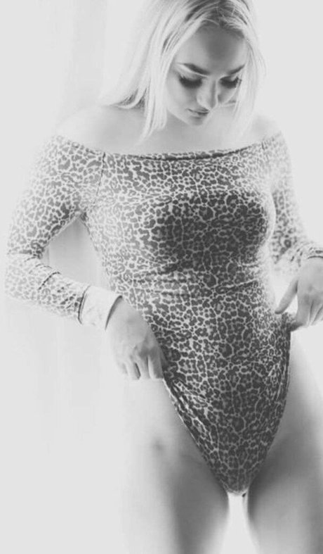 Zanet Breski pornstar sex gallery