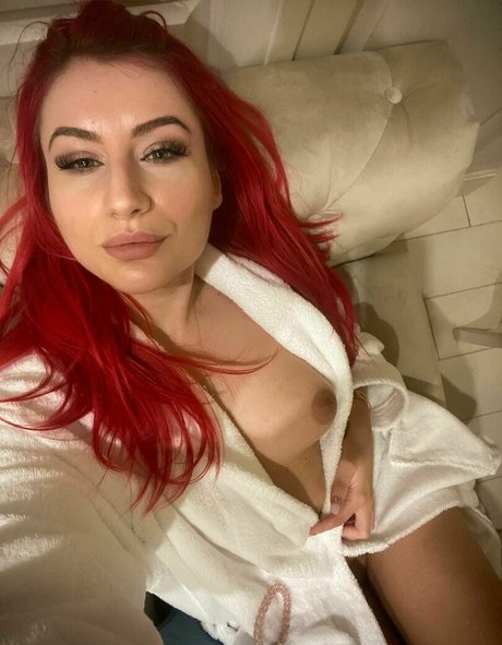 anaisfreepussy erotic model image