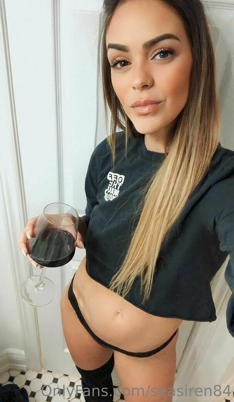 seasiren84 sexy model images