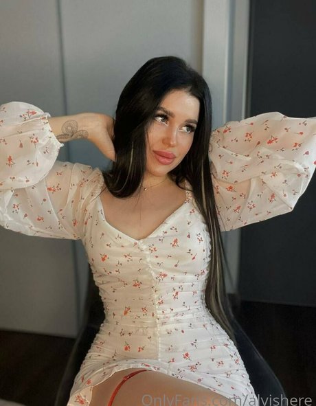 alyishere art star photo