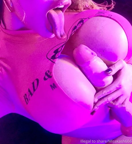 blowfairy28 exclusive model pic