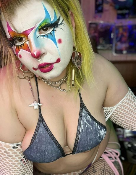 scribblelegs erotic actress photos