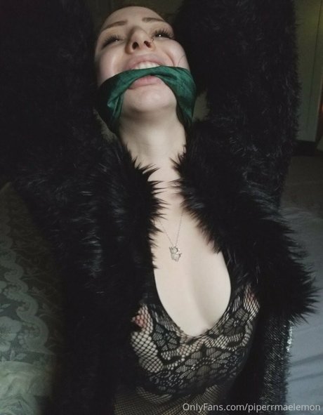 PiperMaePeach pornstar naked image