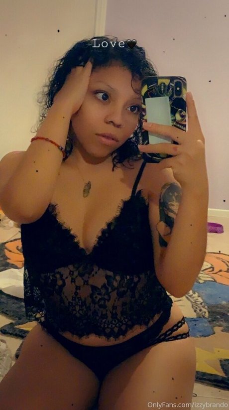 izzybrando nice model image