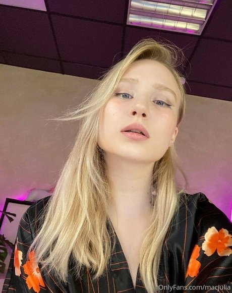 macjulia pornstar beautiful photos
