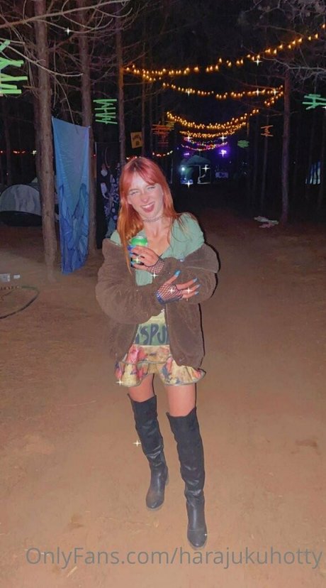 harajukuhotty model photo