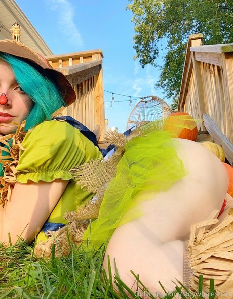 Ladywhaleshark exclusive actress galleries