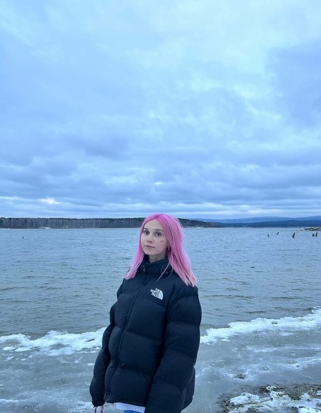 Kareyka sex actress photos