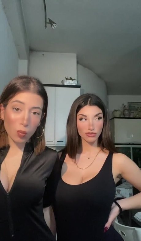 ika dauria pretty actress pictures