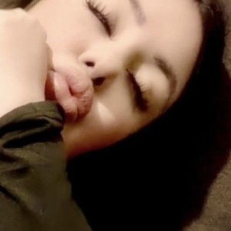 Dopebruja pornographic model picture