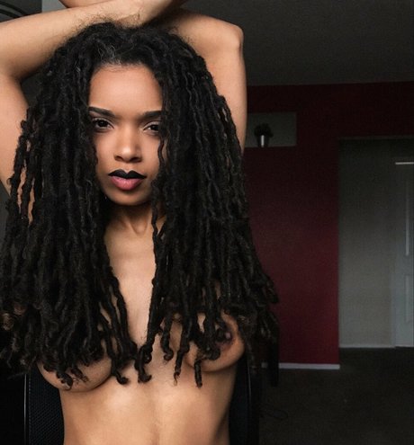 Feistybadazz beautiful star photo