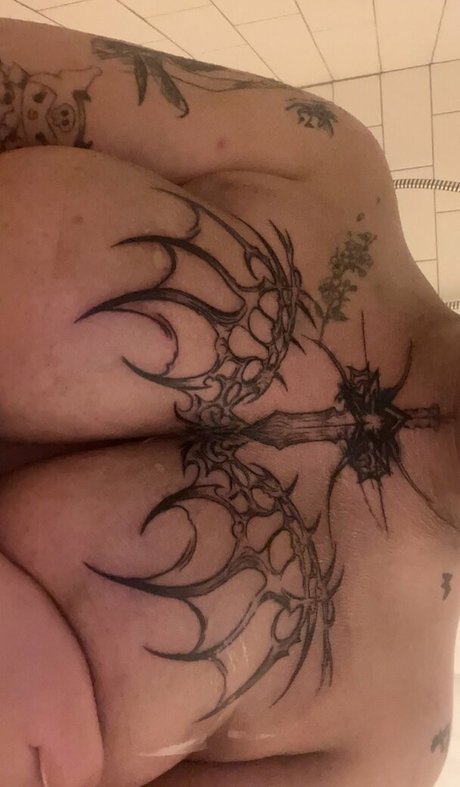 Lilyellowdevil pornographic actress pics