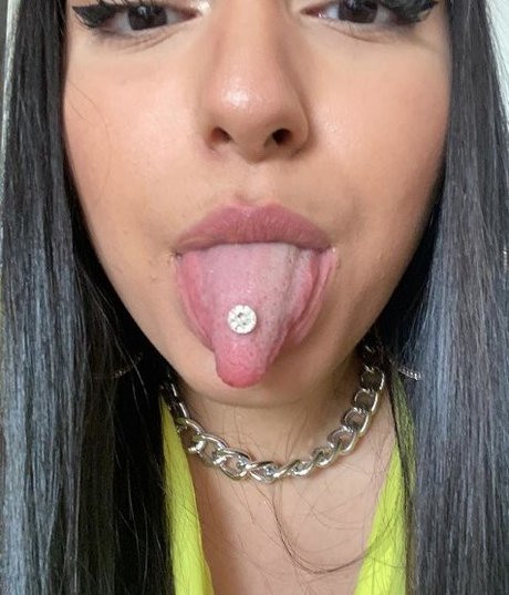 Raxien perfect model pic