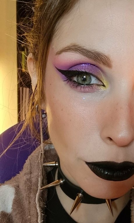 Chio Uyuni model porn galleries