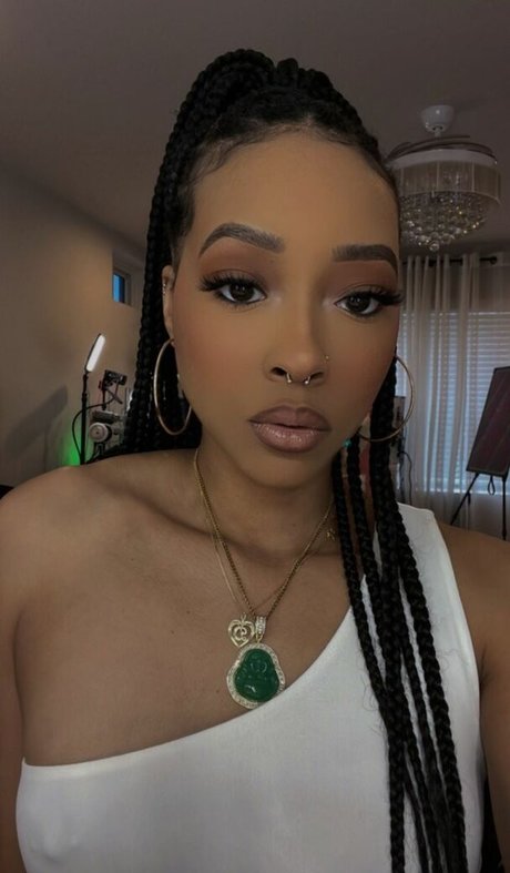 Alleyesondee model perfect galleries